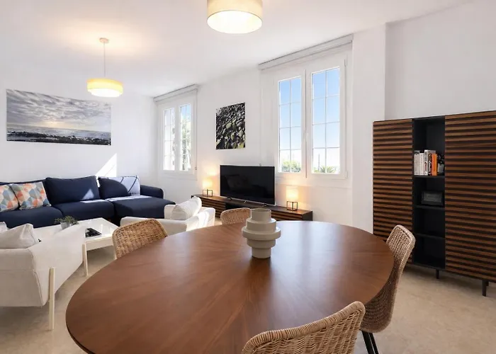 Tenerife Two- Bedrooms Sea View Daire *